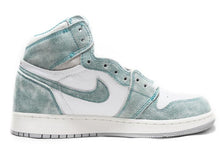 Load image into Gallery viewer, Air Jordan 1 Retro High OG &quot;Turbo Green&quot; (GS)