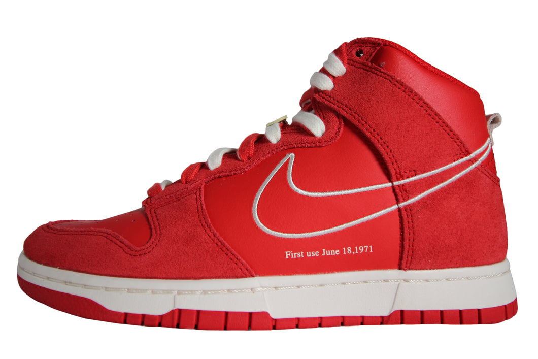 Nike	Dunk Hi SE First Use Pack 