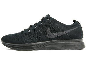 Nike Flyknit Trainer "Triple Black"