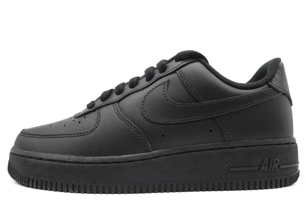 Nike	Air Force 1 '07	