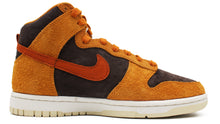 Load image into Gallery viewer, Nike	Dunk High Retro PRM &quot;Dark Curry&quot;