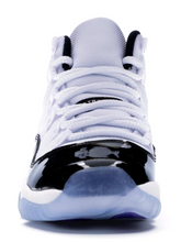 Load image into Gallery viewer, Air Jordan 11 Retro &quot;Concord&quot; 2018 (GS)